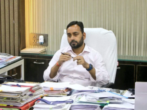 satna newsw कलेक्टर अनुराग वर्मा समेत कई अन्य बड़े अधिकारीगण की उपस्थिति में समारोह का आयोजन किया गया।