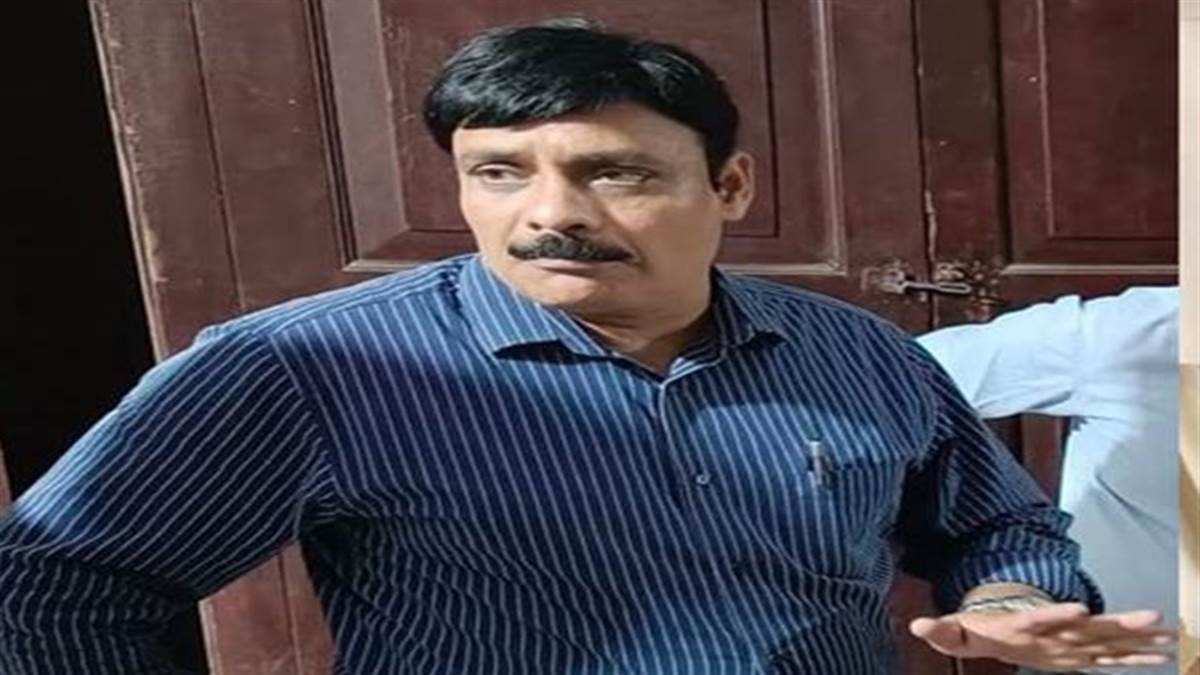 Madhya Pradesh News: पवन जैन इओडब्ल्यू में भ्रष्टाचार के आरोपित हैं, फिर भी हो गया आइएएस अवार्ड