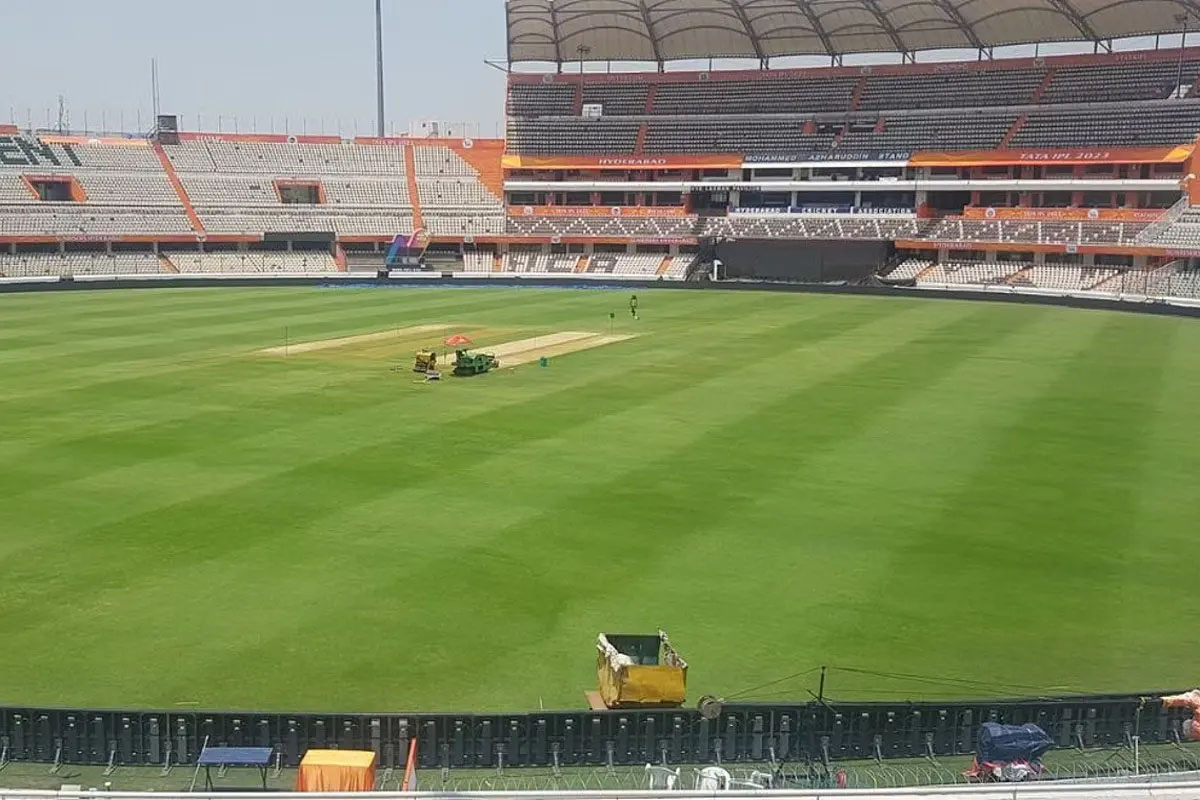 क्या आज फिर हैदराबाद में गेंदबाजों की कमर तोड़ेंगे बल्लेबाज? जानिए रिपोर्ट