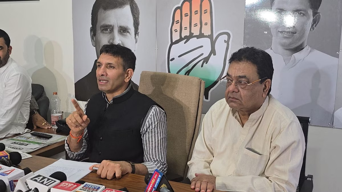सागर हादसे में परिजनों से मिलकर बोले जीतू पटवारी बच्चों की मौत दिल को पहुंचाती है चोट